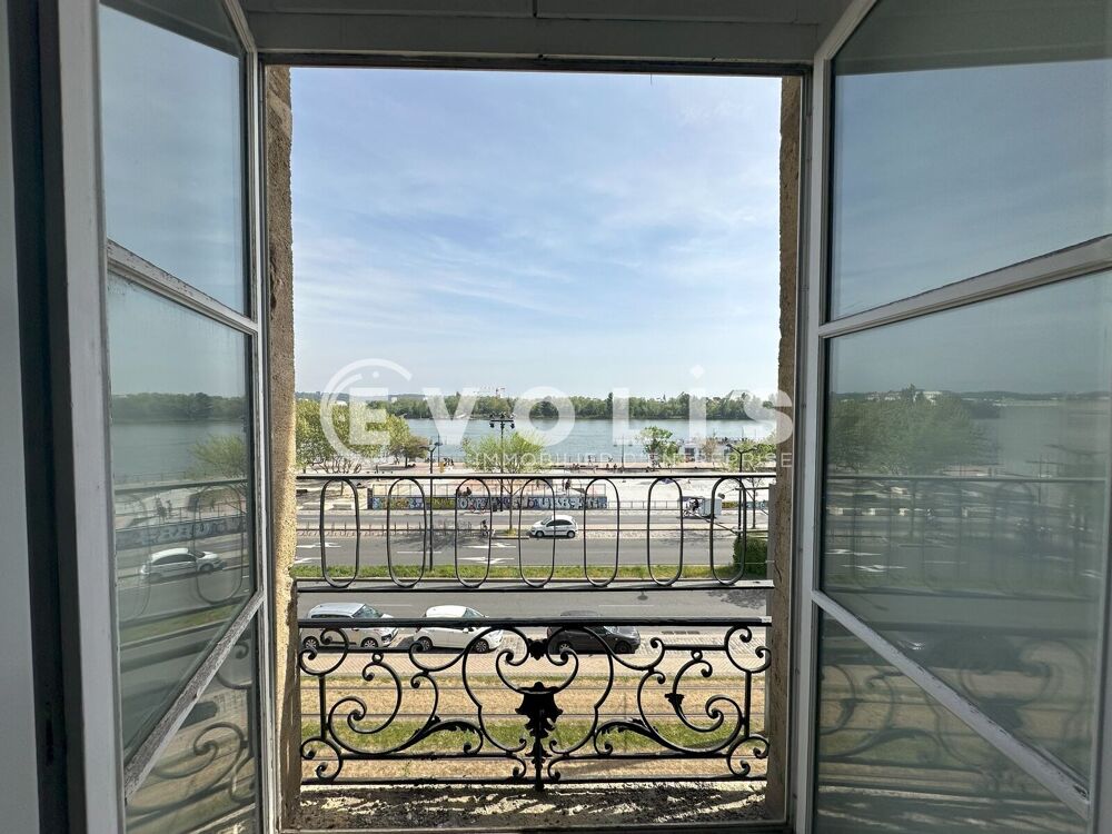   Locaux commerciaux - A LOUER - 3 375 m² divisibles à partir de 130 m² Bordeaux
