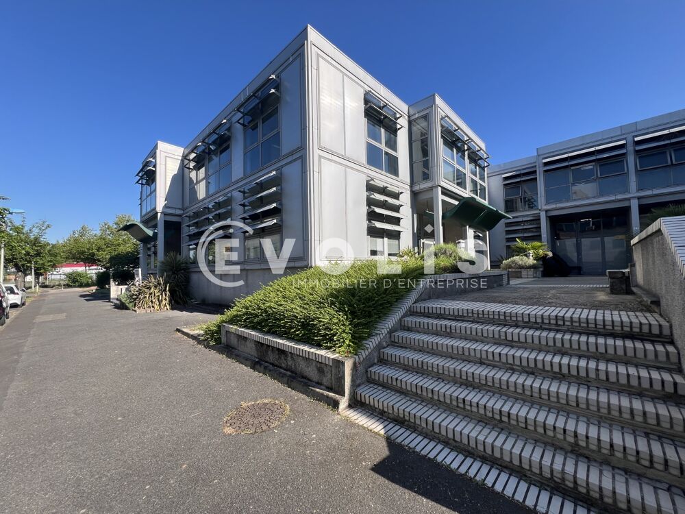  Locaux d'activité - A LOUER - 178 m² non divisibles Sucy en brie