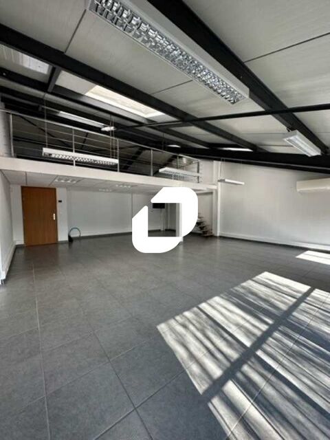 SURFACE DE BUREAUX PROCHE CENTRE COMMERCIAL - 32 m&sup2; non divisibles 587 78240 Chambourcy