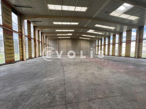   Entrepôts - A VENDRE - 1 000 m² non divisibles 