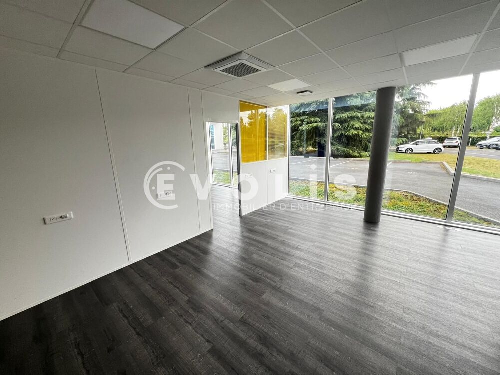   Bureaux - A LOUER - 1 165 m² divisibles à partir de 111 m² Evry courcouronnes