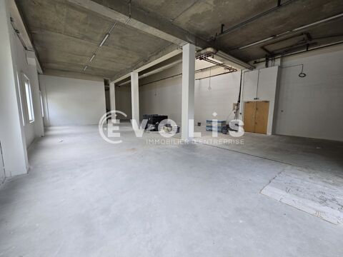   Locaux d'activité - A LOUER - 6 259 m² divisibles à partir de 237 m² 