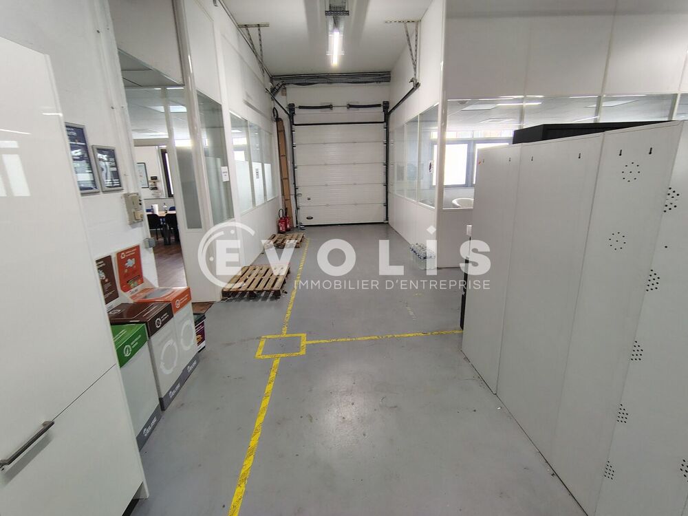   Bureaux - A LOUER - 748 m² non divisibles Fontenay sous bois