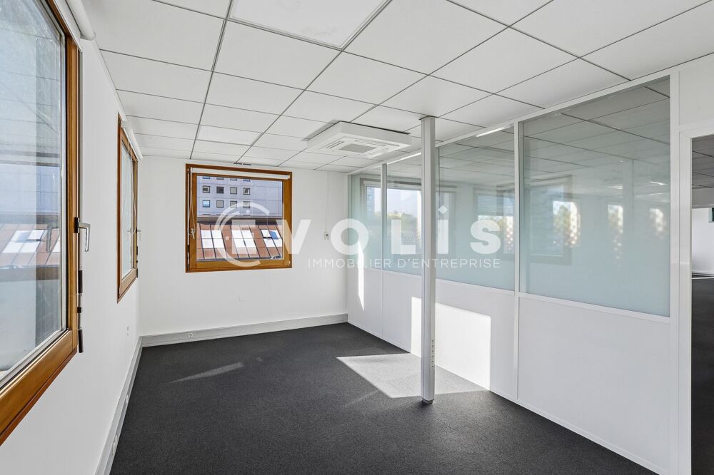   Bureaux - A LOUER - 529 m² divisibles à partir de 206 m² Villeurbanne