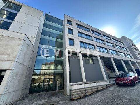   Bureaux - A VENDRE - 2 946 m² divisibles à partir de 189 m² 