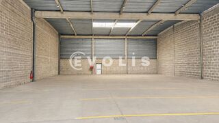   Locaux d'activité - A LOUER - 896 m² non divisibles Vitry sur seine