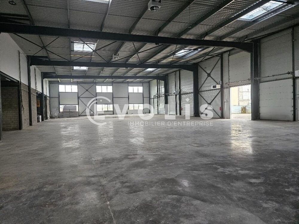   Locaux d'activité - A VENDRE - 1 273 m² divisibles à partir de 474 m² Bondoufle