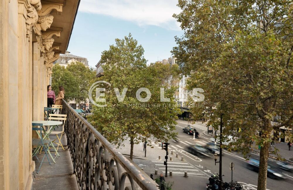   Bureaux - A LOUER - 180 m² non divisibles Paris 10