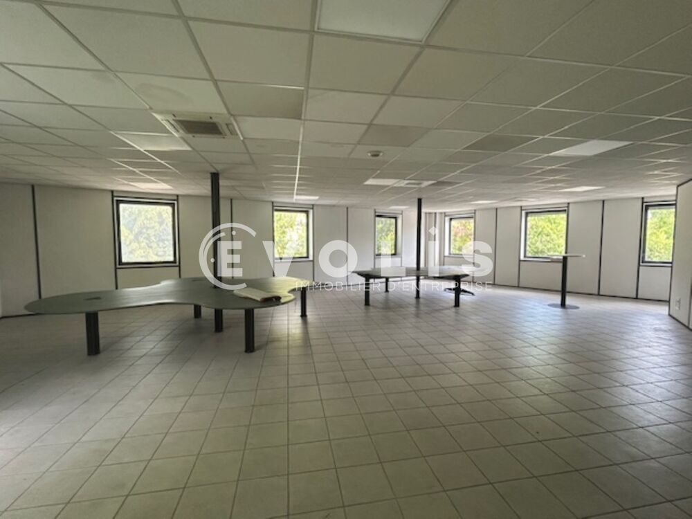   Bureaux - A LOUER - 470 m² divisibles à partir de 130 m² Montbonnot saint martin