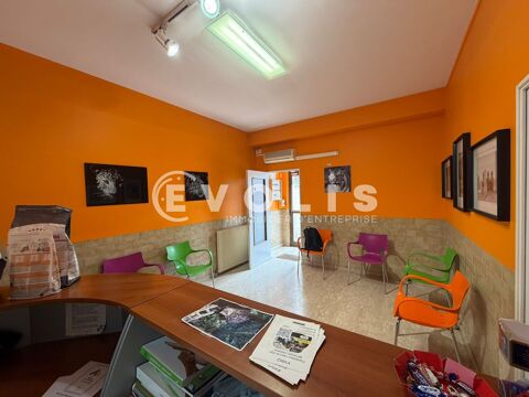   Locaux d'activité - A LOUER - 103 m² non divisibles 