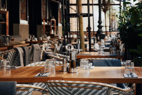 Locaux commerciaux - A LOUER + DROIT D'ENTREE - 150 m² non divisibles 2500 33000 Bordeaux