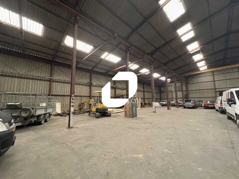 Entrep&ocirc;ts - A LOUER - 1&nbsp;700 m&sup2; divisibles &agrave; partir de 400 m&sup2; 14988 33360 Camblanes et meynac