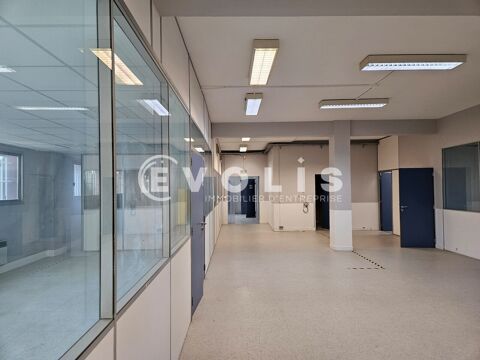   Locaux d'activité - A LOUER - 550 m² non divisibles 