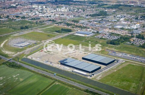   Entrepôts - A LOUER - 24 980 m² divisibles à partir de 6 245 m² 
