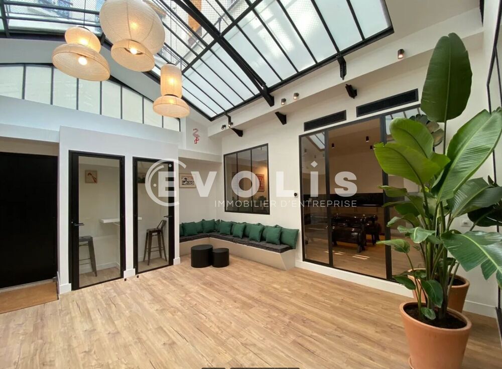   Bureaux - A LOUER - 315 m² non divisibles Paris 12