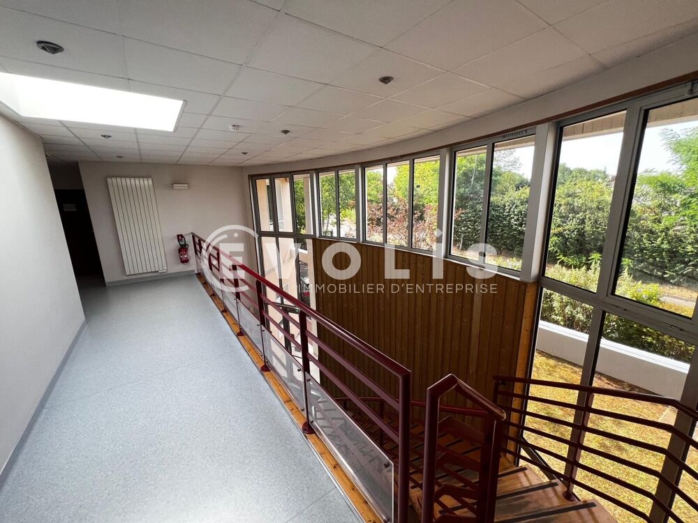   Locaux d'activité - A VENDRE - 520 m² non divisibles Gometz le chatel