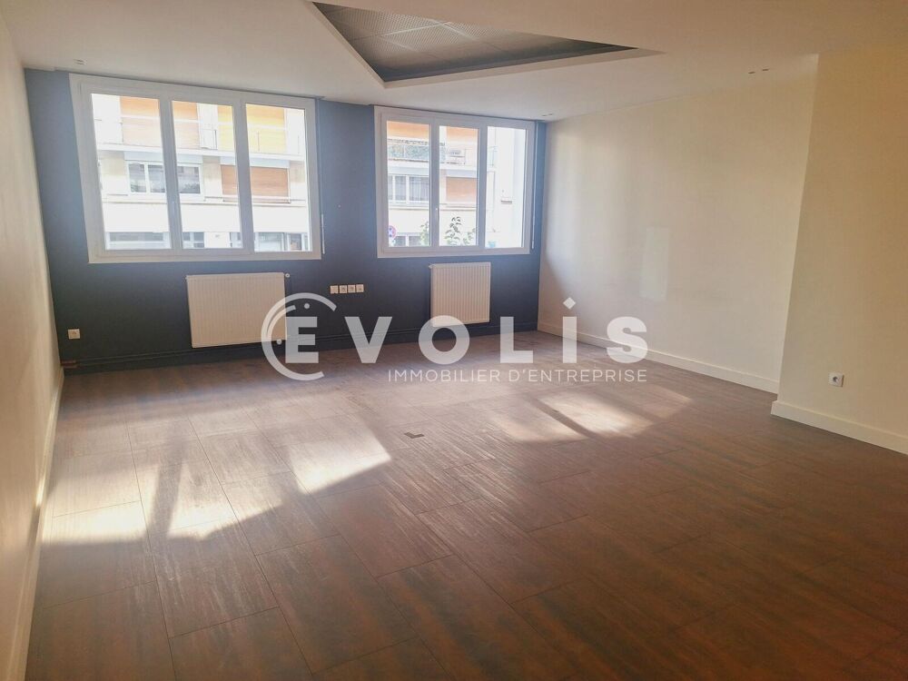   Bureaux - A LOUER - 272 m² non divisibles 