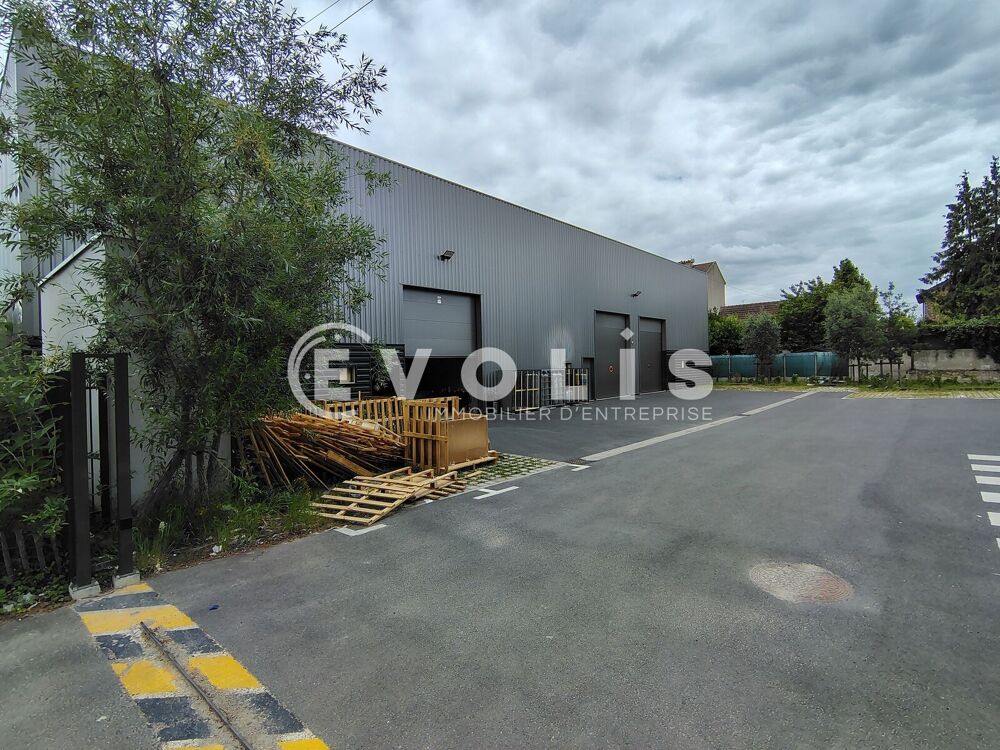  Locaux d'activité - A LOUER - 400 m² non divisibles 