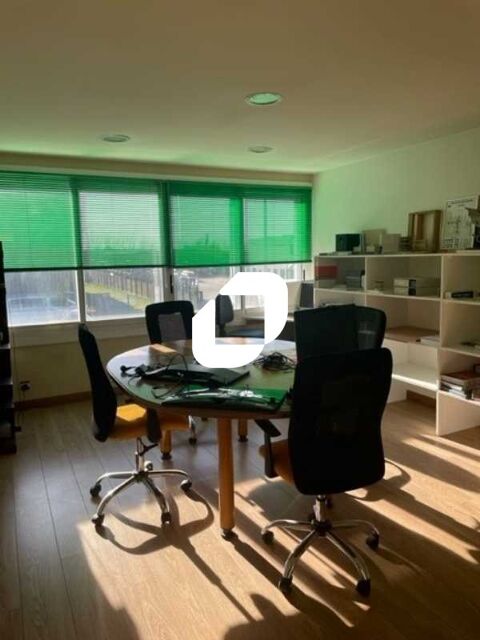 Locaux d'Activités - A VENDRE - 1 107 m² non divisibles 1500000 95540 Mery sur oise