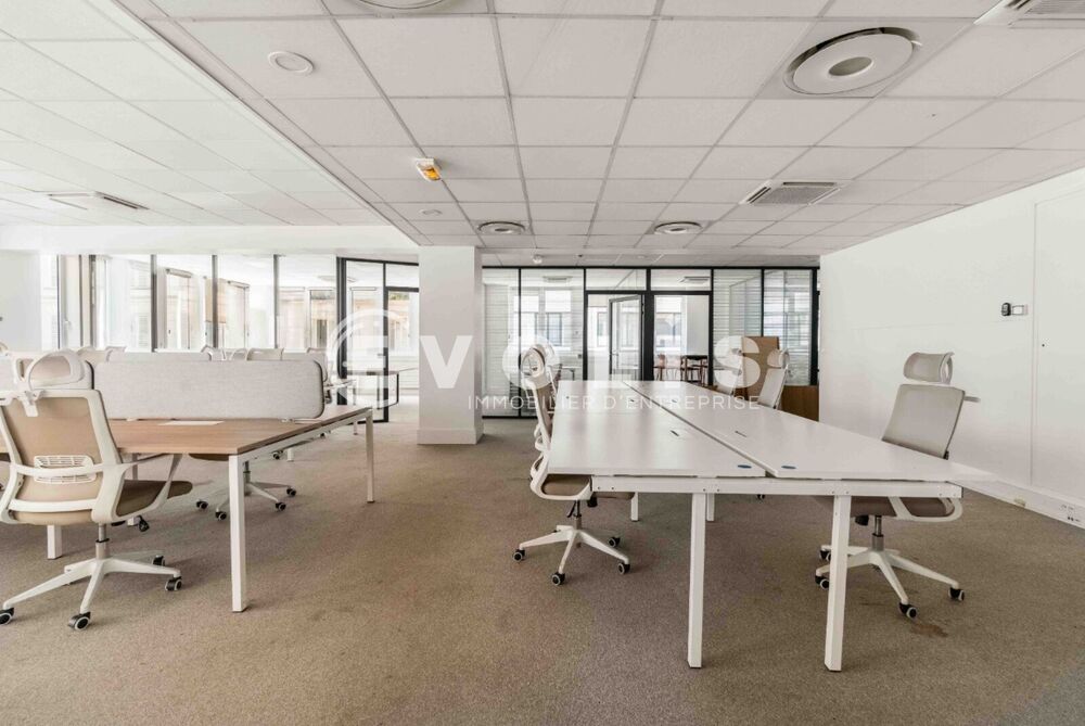   Bureaux - A LOUER - 380 m² non divisibles 