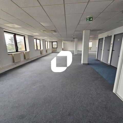 Bureaux - A VENDRE - 420 m&sup2; divisibles &agrave; partir de 203 m&sup2; 1050000 93200 Saint denis