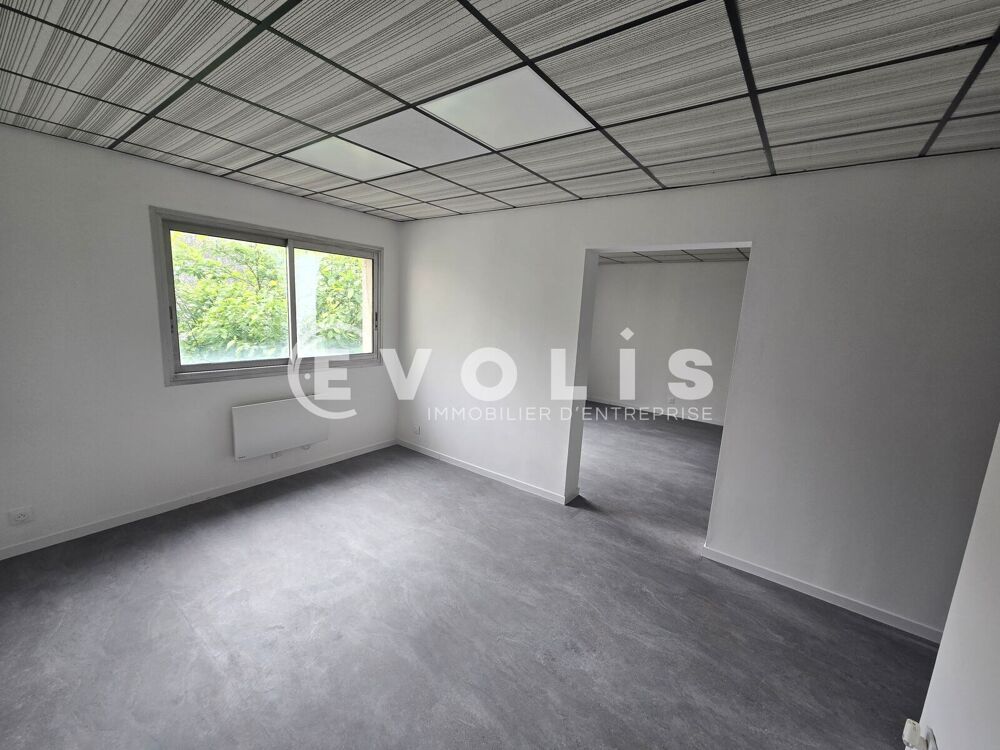   Bureaux - A LOUER - 1 265 m² divisibles à partir de 8 m² Grigny