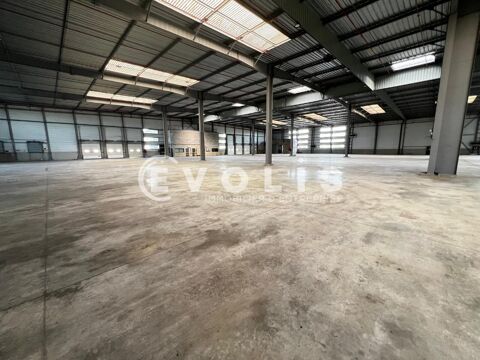   Locaux d'activité - A LOUER - 6 734 m² non divisibles 