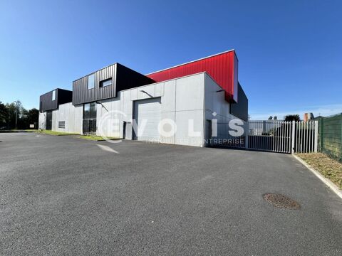   Locaux d'activité - A VENDRE - 1 835 m² non divisibles 