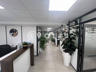   BUREAUX REZ-DE-CHAUSSEE A VENDRE - 175 m² non divisibles Saint maur des fosses