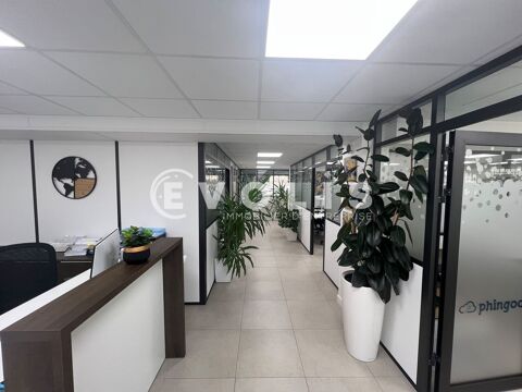   BUREAUX REZ-DE-CHAUSSEE A VENDRE - 175 m² non divisibles 