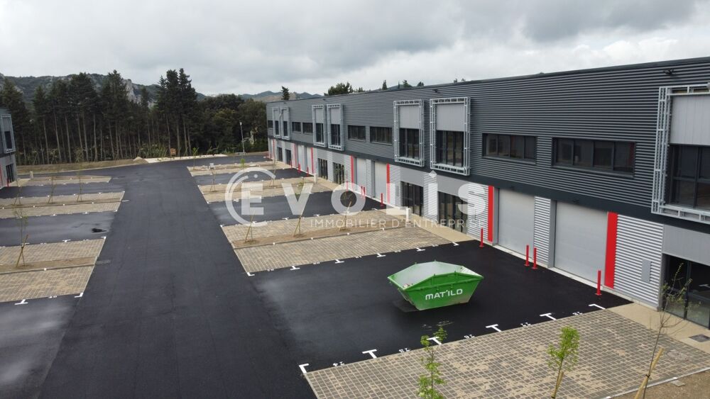   Locaux d'activité - A LOUER - 2 128 m² non divisibles Manosque