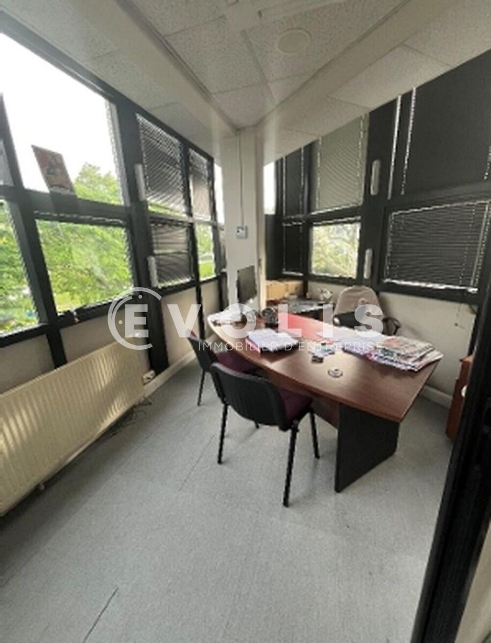   Bureaux - A LOUER - 256 m² non divisibles Champigny sur marne