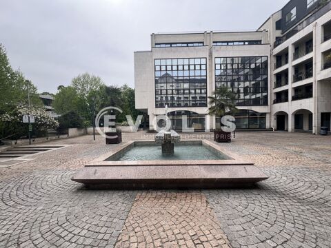   Bureaux - A LOUER - 48 m² divisibles à partir de 15 m² 