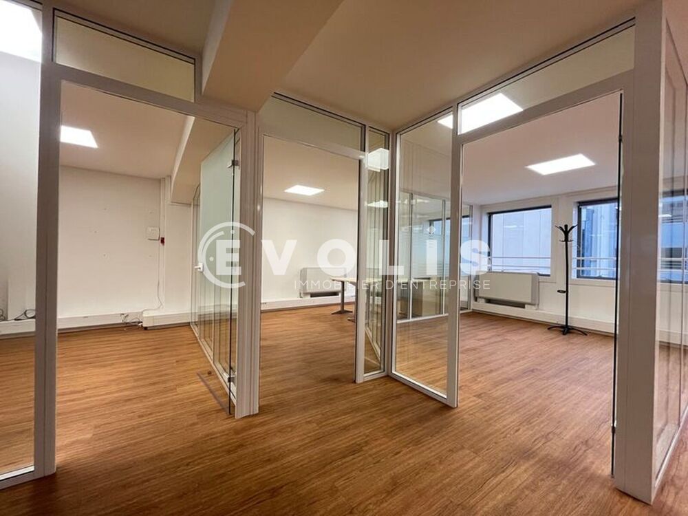   Bureaux - A LOUER - 163 m² non divisibles Paris 2
