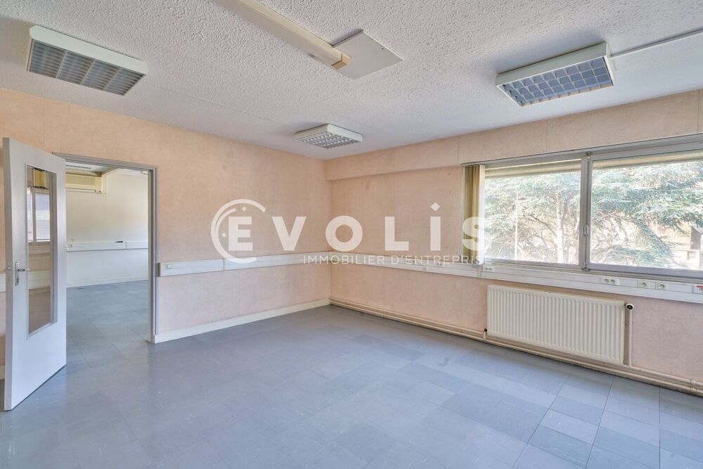   Bureaux - A LOUER - 330 m² non divisibles Neuilly sur marne