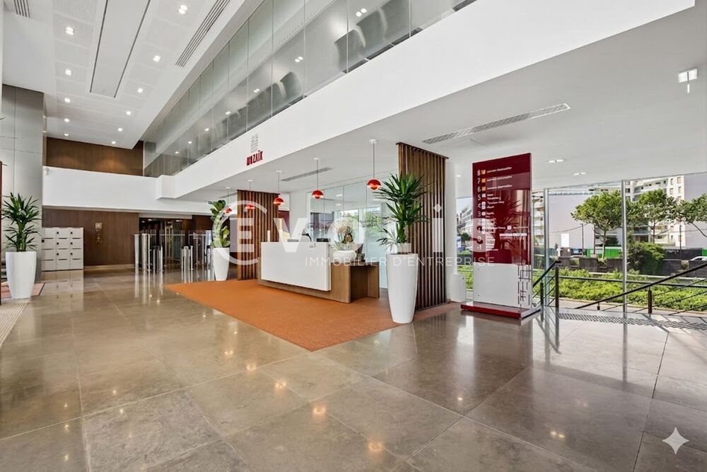   Mozaïk : L'Excellence d'un Siège Social - 681 m² non divisibles Rueil malmaison