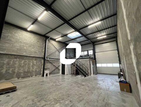 Locaux d'Activit&eacute;s - A LOUER - 169 m&sup2; non divisibles 1750 69740 Genas