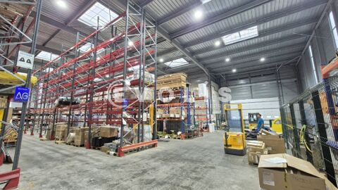 Locaux d'activit&eacute; - A VENDRE - 1&nbsp;240 m&sup2; non divisibles 2500000 77600 Bussy saint martin