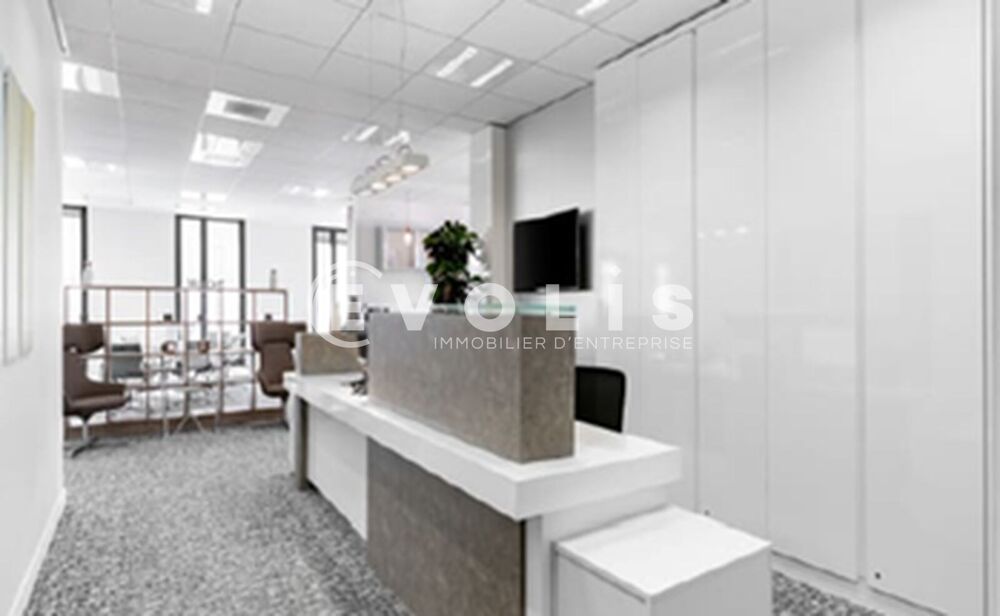   Bureaux - A LOUER - 84 m² divisibles à partir de 32 m² Montevrain