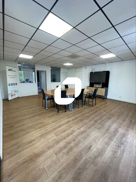RARE SUR SECTEUR - 210 m&sup2; divisibles &agrave; partir de 70 m&sup2; 2433 38240 Meylan