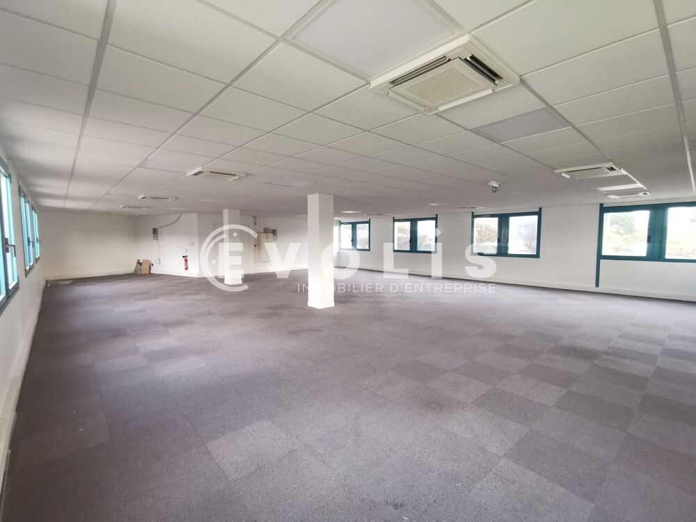   AU PIED DU RER B / TERRASSE PRIVATIVE - 806 m² divisibles à partir de 384 m² Arcueil