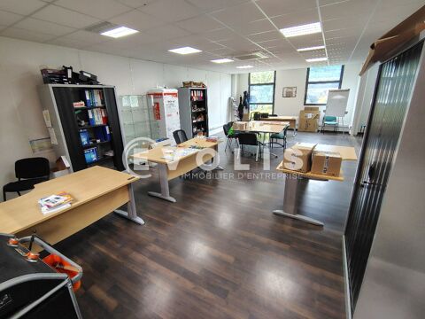   Bureaux - A LOUER - 225 m² non divisibles 