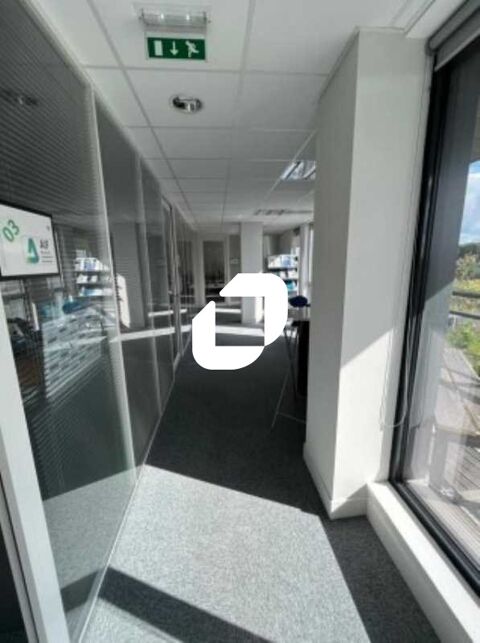 Bureaux - A LOUER - 772 m&sup2; divisibles &agrave; partir de 139 m&sup2; 8363 59300 Famars