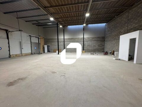 Locaux d'Activit&eacute;s - A LOUER - 203 m&sup2; non divisibles 2030 78180 Montigny le bretonneux