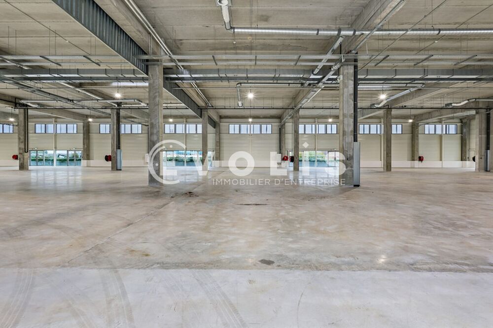   HOTEL LOGISTIQUE LES ARDOINES - 690 m² non divisibles Vitry sur seine