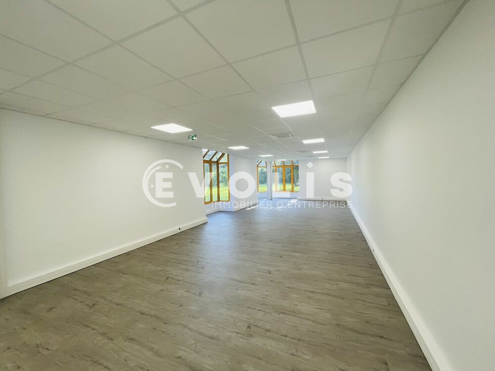   LE PARC AUX VIGNES - 1 155 m² divisibles à partir de 300 m² Croissy beaubourg
