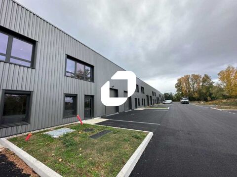 NOUVELLE CELLULE A PROXIMITE DES COMMERCES - 234 m&sup2; non divisibles 1432 38300 Bourgoin jallieu