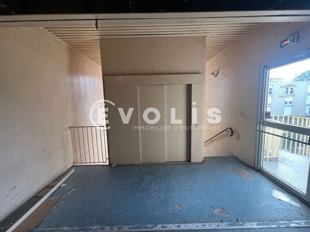   Bureaux - A VENDRE - 3 195 m² non divisibles Alfortville
