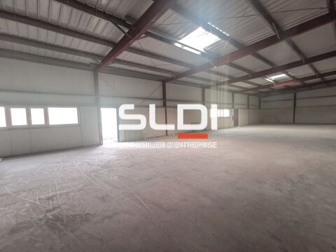 Locaux d'activit&eacute;s - A LOUER - 254 m&sup2; non divisibles 1833 38300 Bourgoin jallieu