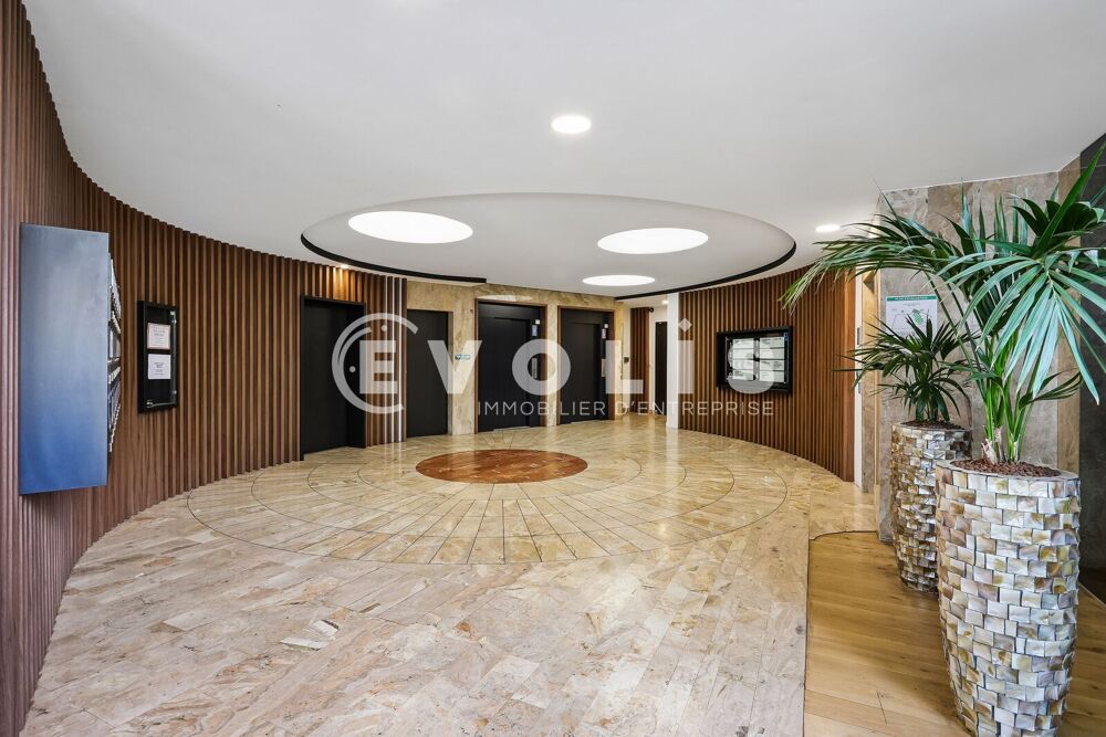   Bureaux - A LOUER - 273 m² non divisibles Lyon 6